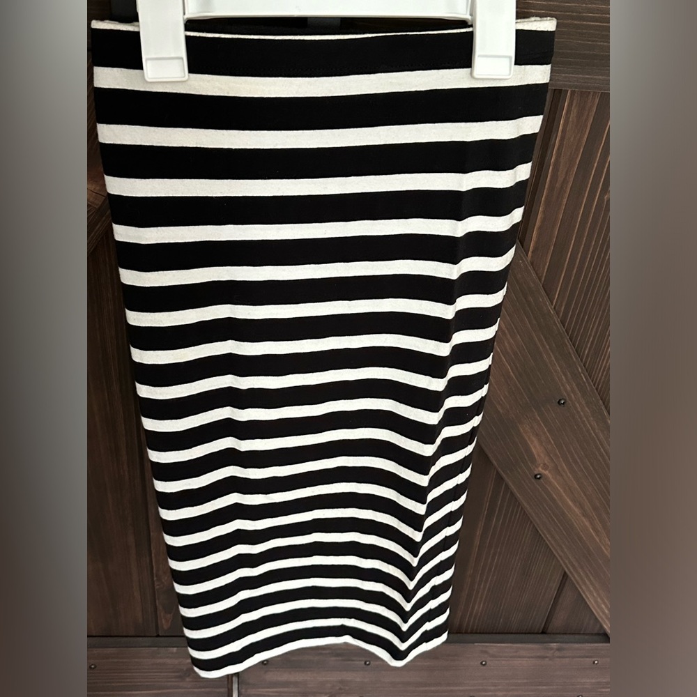 Pencil Skirt by Express | Black & White Striped | Gently Worn | XS